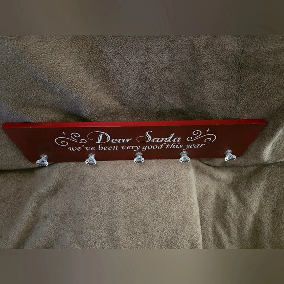 Dear Santa, we've been very good this year. Wood Stocking Hanger Nwot - Picture 4 of 4